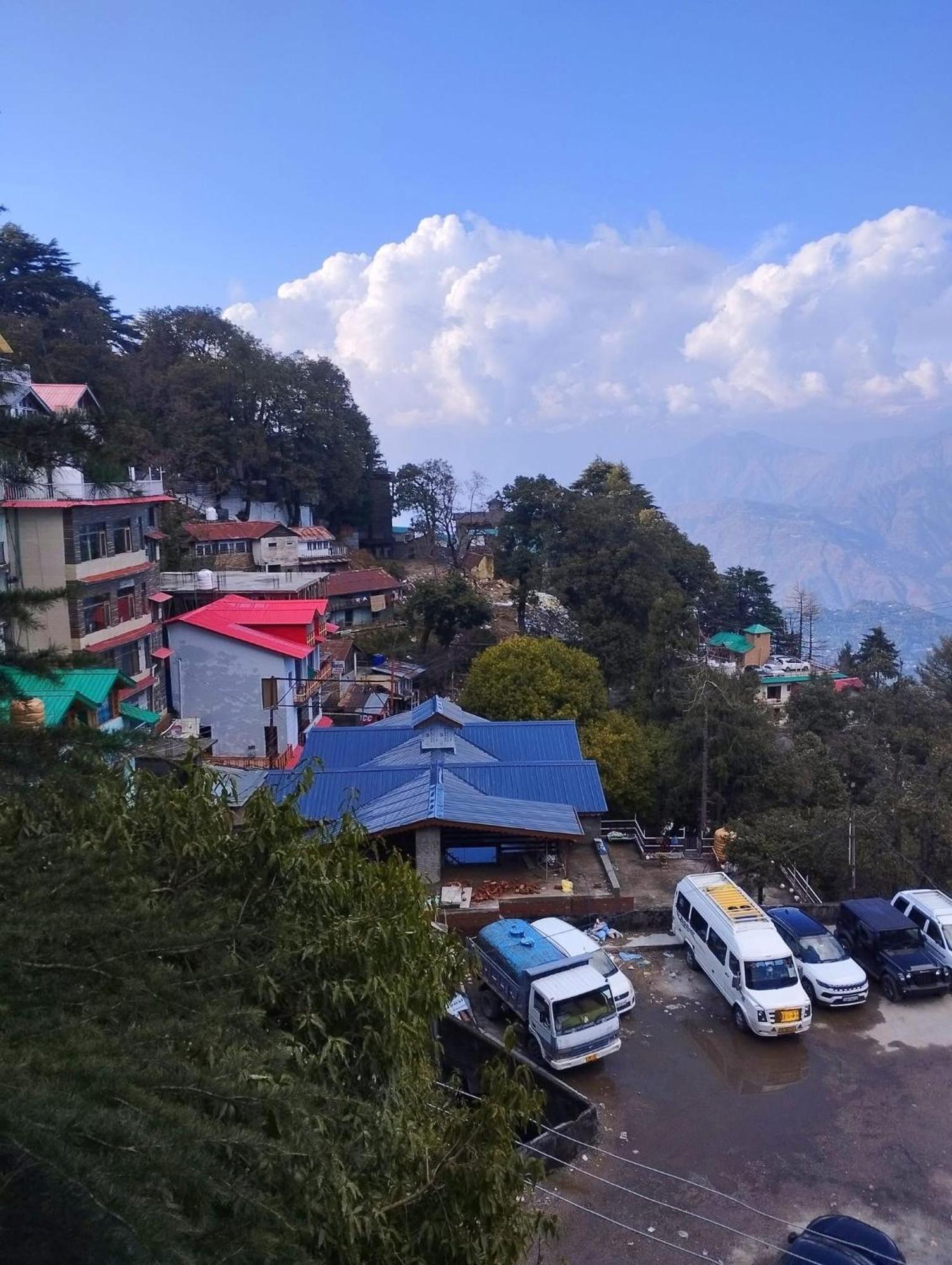 Aditya Homestay Далхаузі Екстер'єр фото