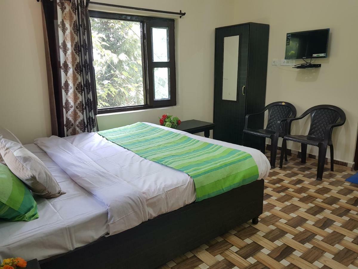 Aditya Homestay Далхаузі Екстер'єр фото
