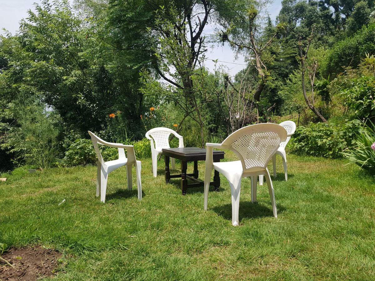 Aditya Homestay Далхаузі Екстер'єр фото