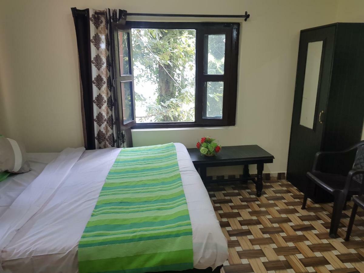 Aditya Homestay Далхаузі Екстер'єр фото