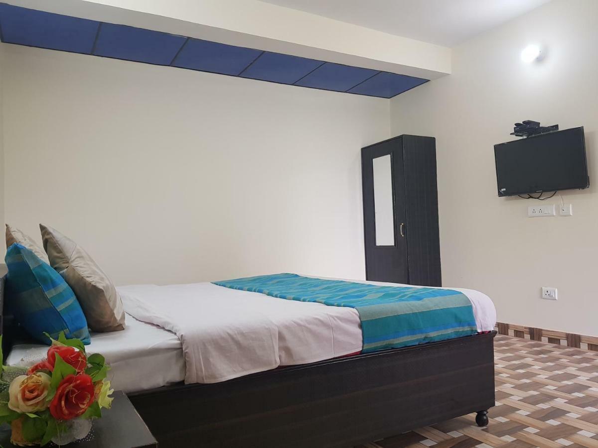Aditya Homestay Далхаузі Екстер'єр фото